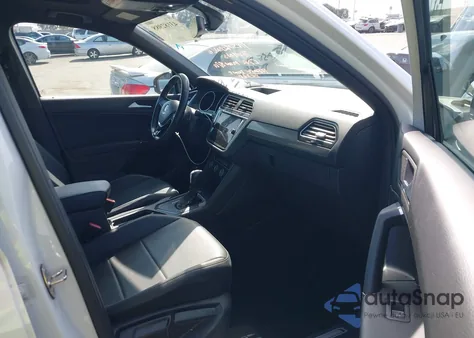 2020 Volkswagen Tiguan 2.0T Se/2.0T Se R-Line Black/2.0T Sel from USA, damaged, VIN 3VV3B7AX6LM149639